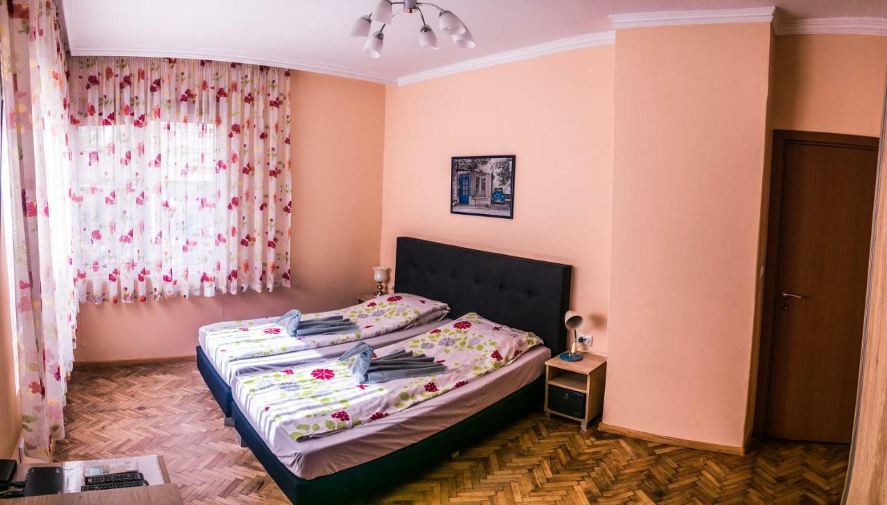 Two Bedroom Apartment Downtown Ivanovi Varna Extérieur photo